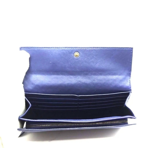 Authentic Bottega Veneta Intrecciato lambskin folio long wallet - Picture 3 of 13